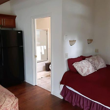 Golden Eagle Vacation Rentals-Eagles View Suite-Cottage #5 Trinidad Exterior photo